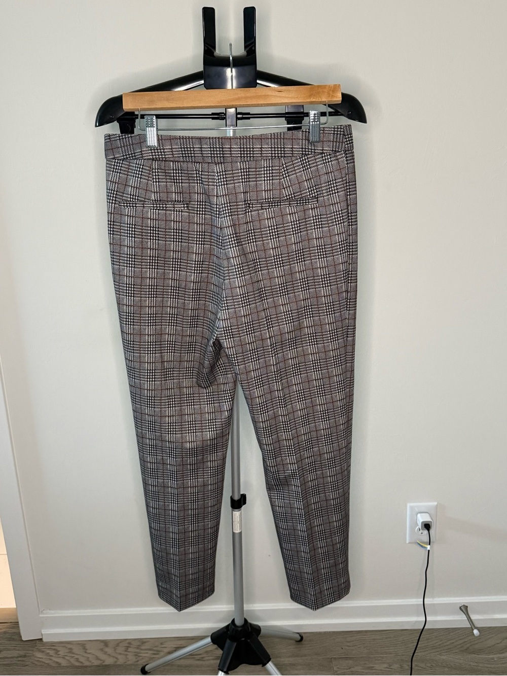 Amanda + Chelsea Plaid Ankle Dress Pants Size 8 Brown Black Stretch - Picture 4 of 10